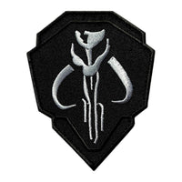 Skull Mercenary Mythosaur Shield Patch ["Hook" Fastener - SW15]
