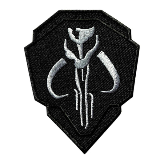Skull Mercenary Mythosaur Shield Patch ["Hook" Fastener - SW15]